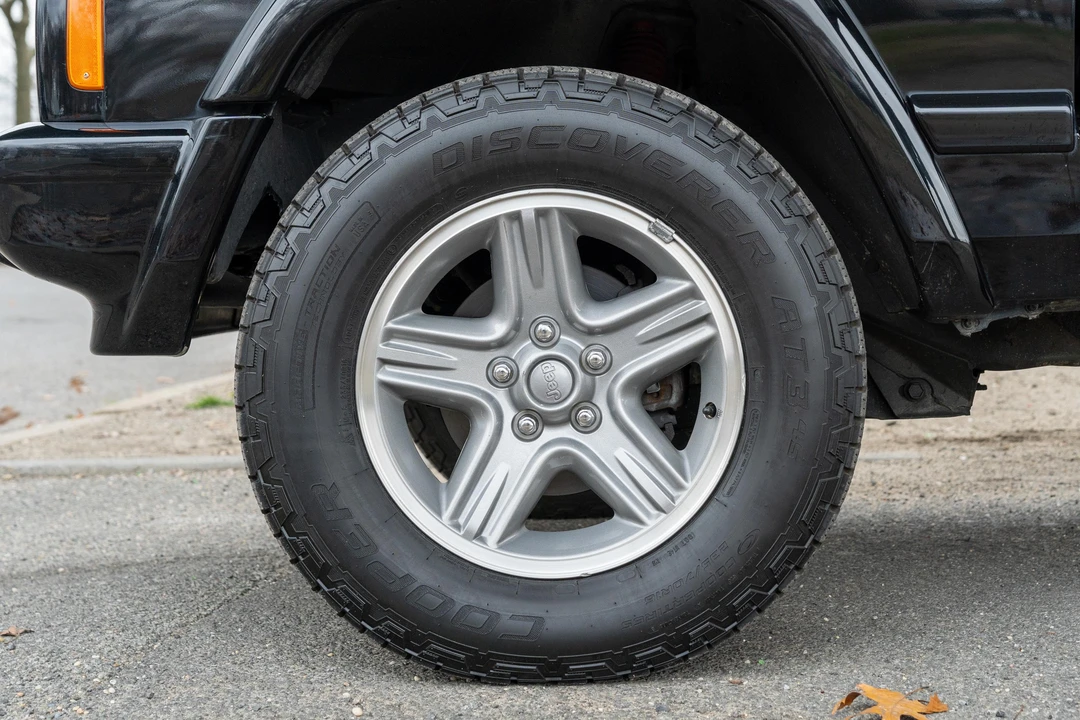 2000 Jeep XJ Cherokee - Image 21 of 31