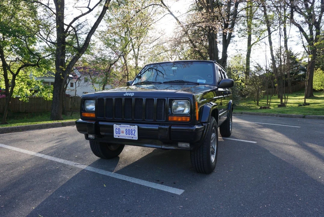 2000 Jeep XJ Cherokee - Image 9 of 31