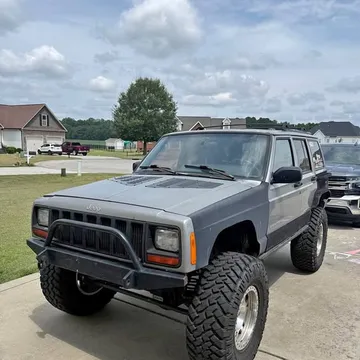 2000 Jeep Cherokee Classic Sport Utility 4D