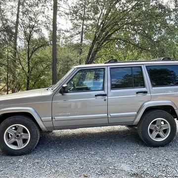 2000 Jeep Cherokee Classic Sport Utility 4D