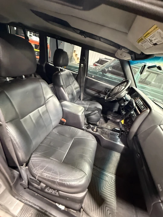 2000 Jeep XJ Cherokee - Image 14 of 31