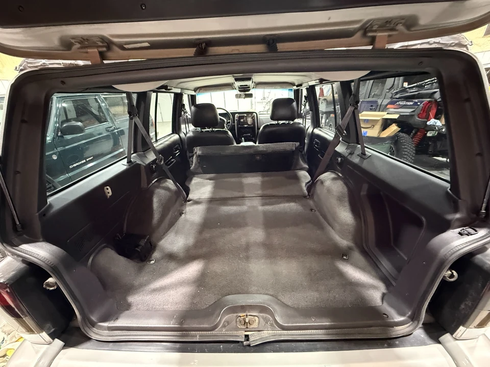 2000 Jeep XJ Cherokee - Image 15 of 31