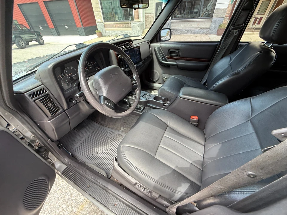 2000 Jeep XJ Cherokee - Image 31 of 31