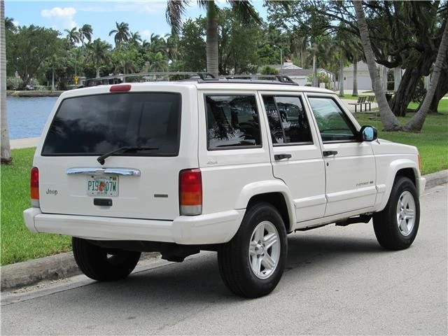 2000 Jeep XJ Cherokee - Image 2 of 12