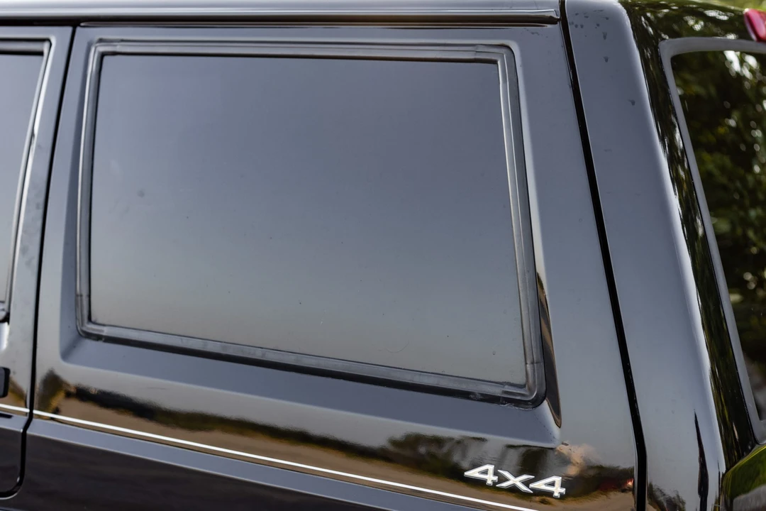 2000 Jeep XJ Cherokee - Image 26 of 31