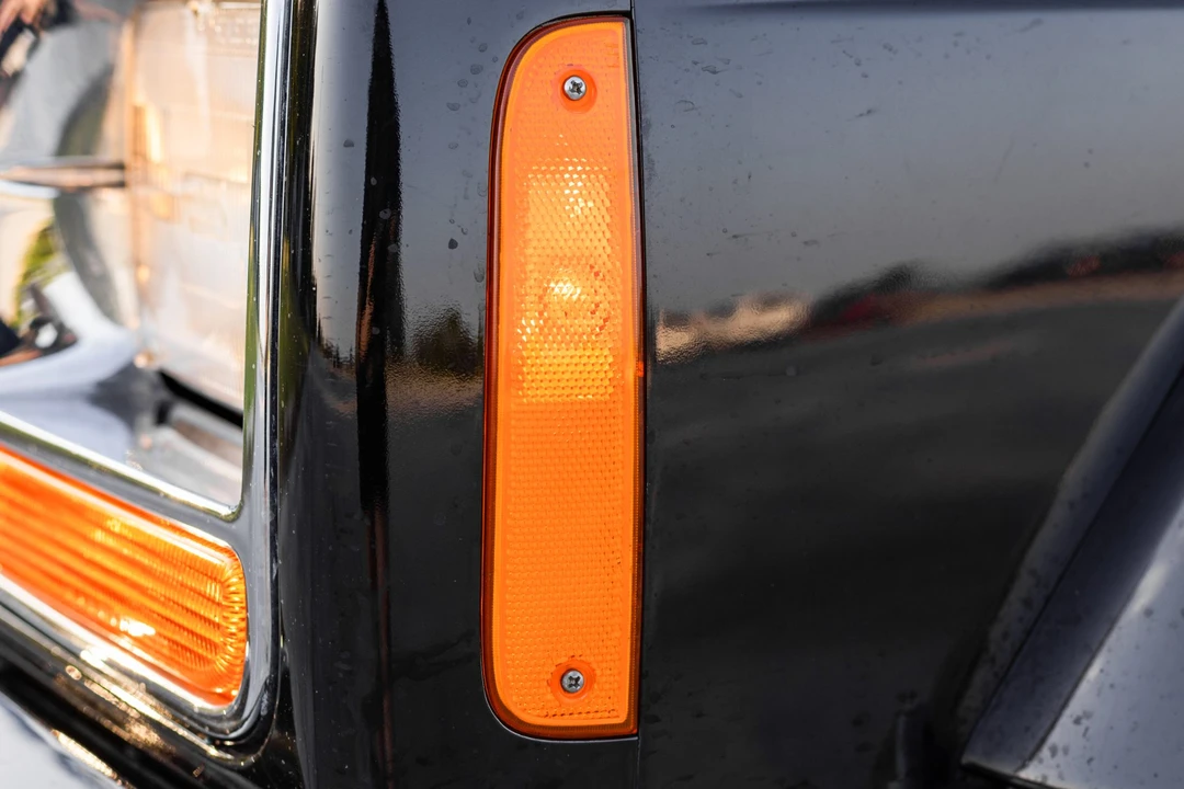 2000 Jeep XJ Cherokee - Image 15 of 31