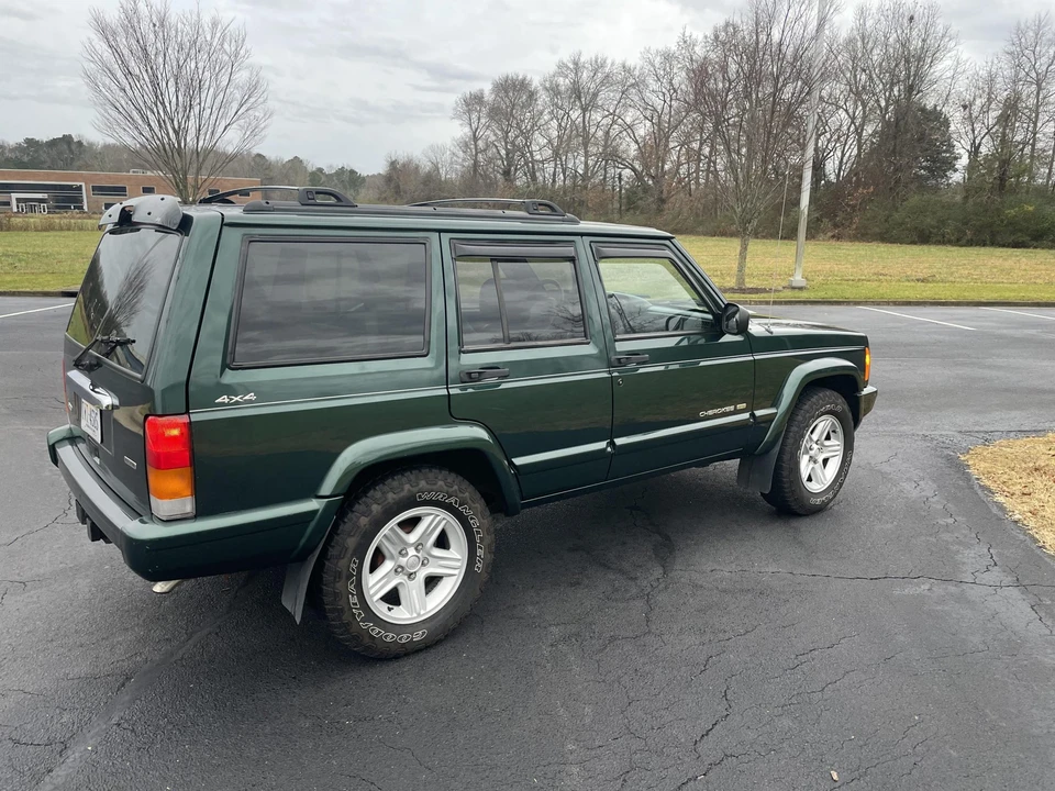 2000 Jeep XJ Cherokee - Image 26 of 31