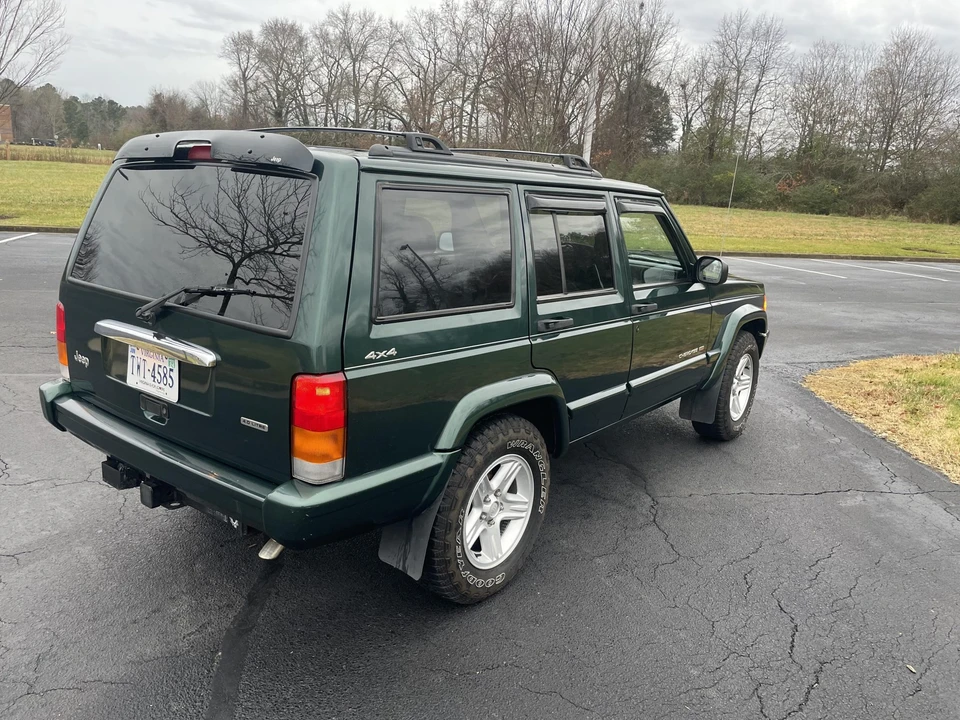 2000 Jeep XJ Cherokee - Image 23 of 31