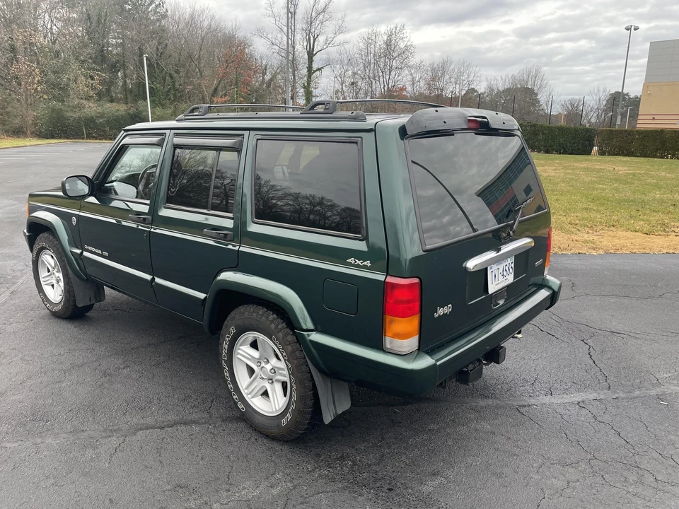 2000 Jeep XJ Cherokee - Image 15 of 31