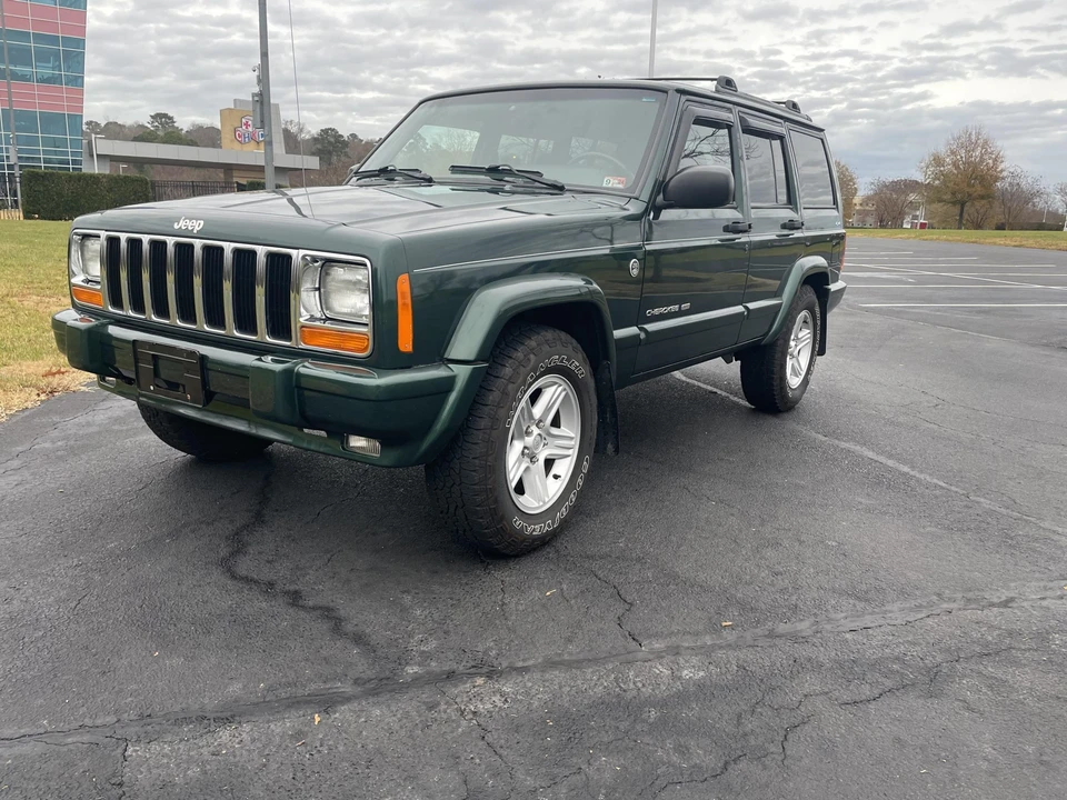 2000 Jeep XJ Cherokee - Image 9 of 31
