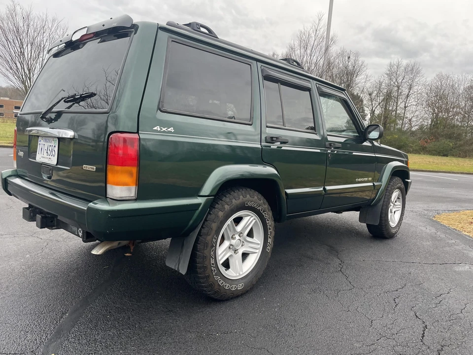 2000 Jeep XJ Cherokee - Image 22 of 31