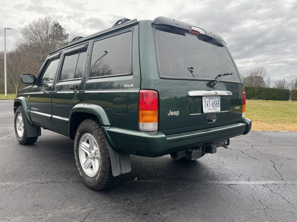 2000 Jeep XJ Cherokee - Image 17 of 31