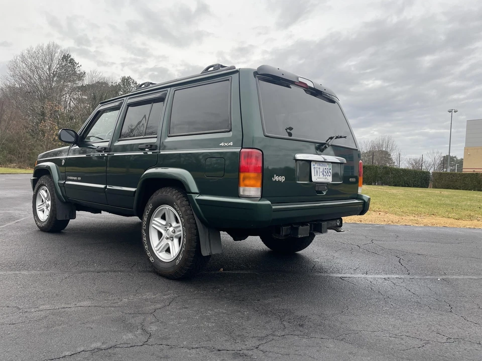 2000 Jeep XJ Cherokee - Image 16 of 31