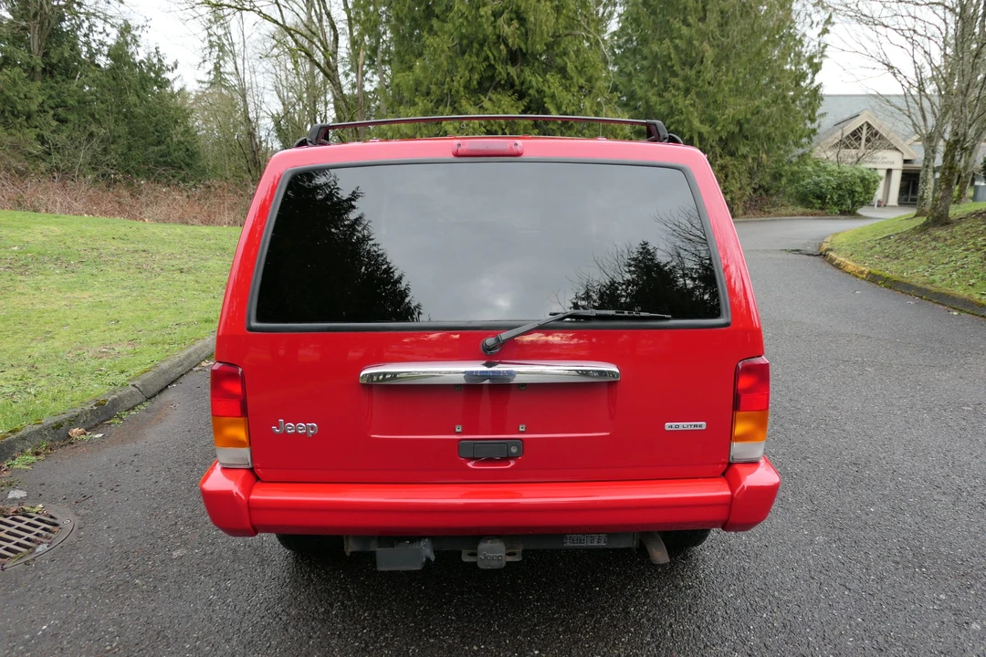 2000 Jeep XJ Cherokee - Image 10 of 31