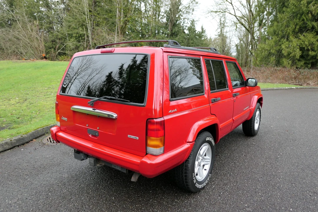 2000 Jeep XJ Cherokee - Image 11 of 31