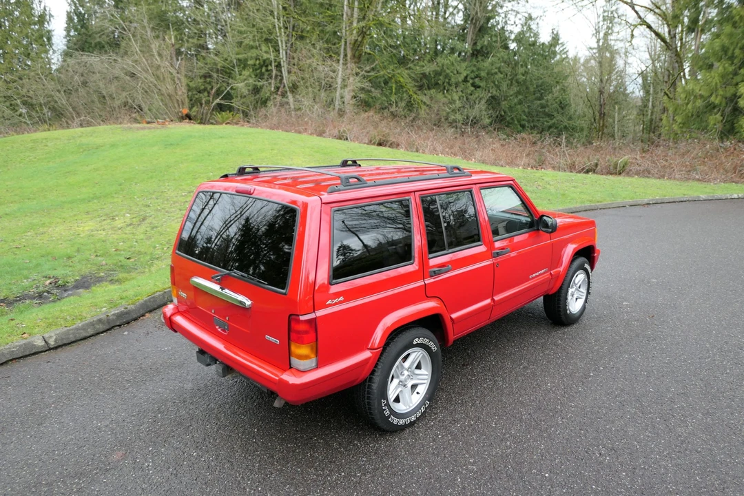 2000 Jeep XJ Cherokee - Image 12 of 31