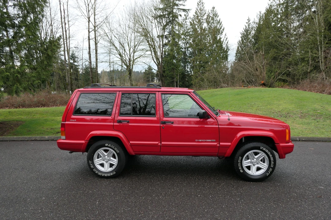 2000 Jeep XJ Cherokee - Image 15 of 31