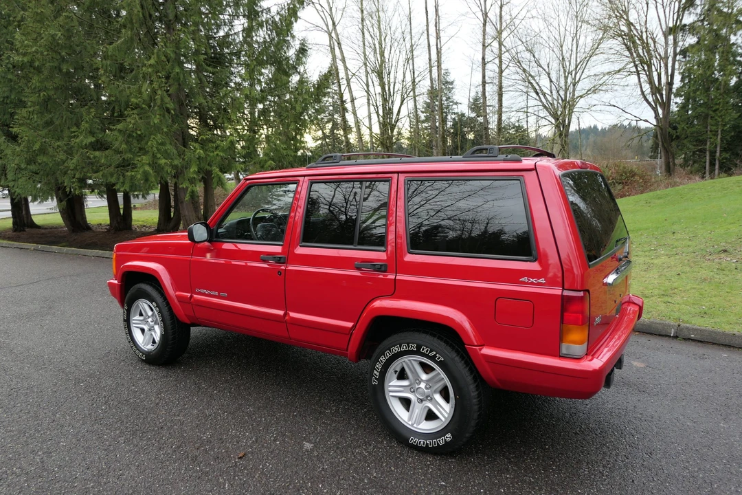 2000 Jeep XJ Cherokee - Image 7 of 31