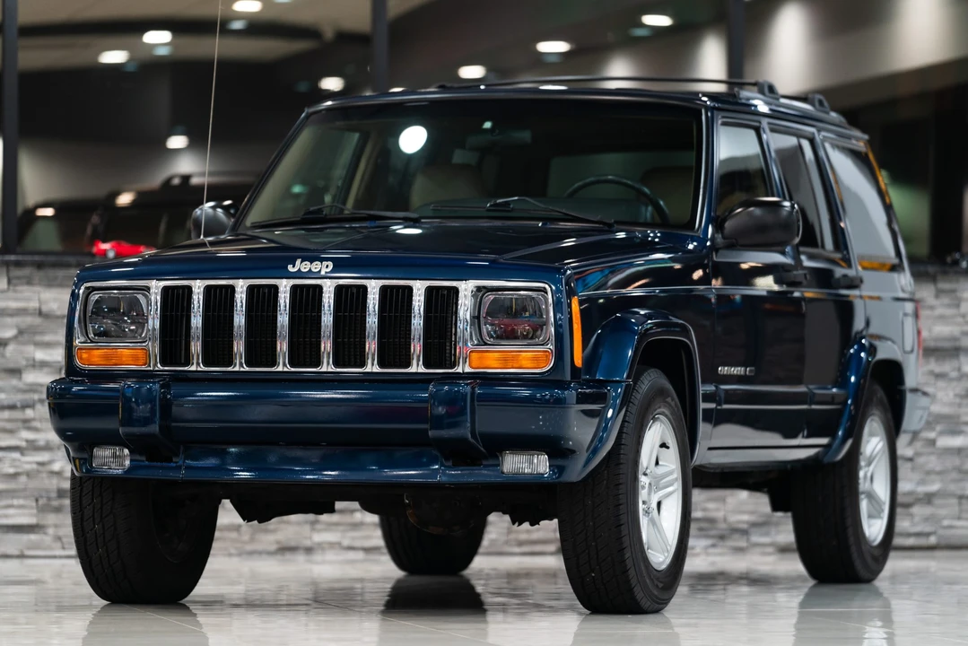 2000 Jeep XJ Cherokee - Image 6 of 31