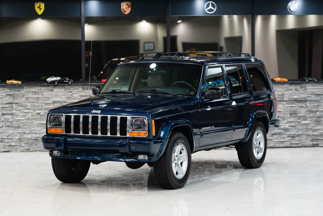 2000 Jeep XJ Cherokee - Image 16 of 31