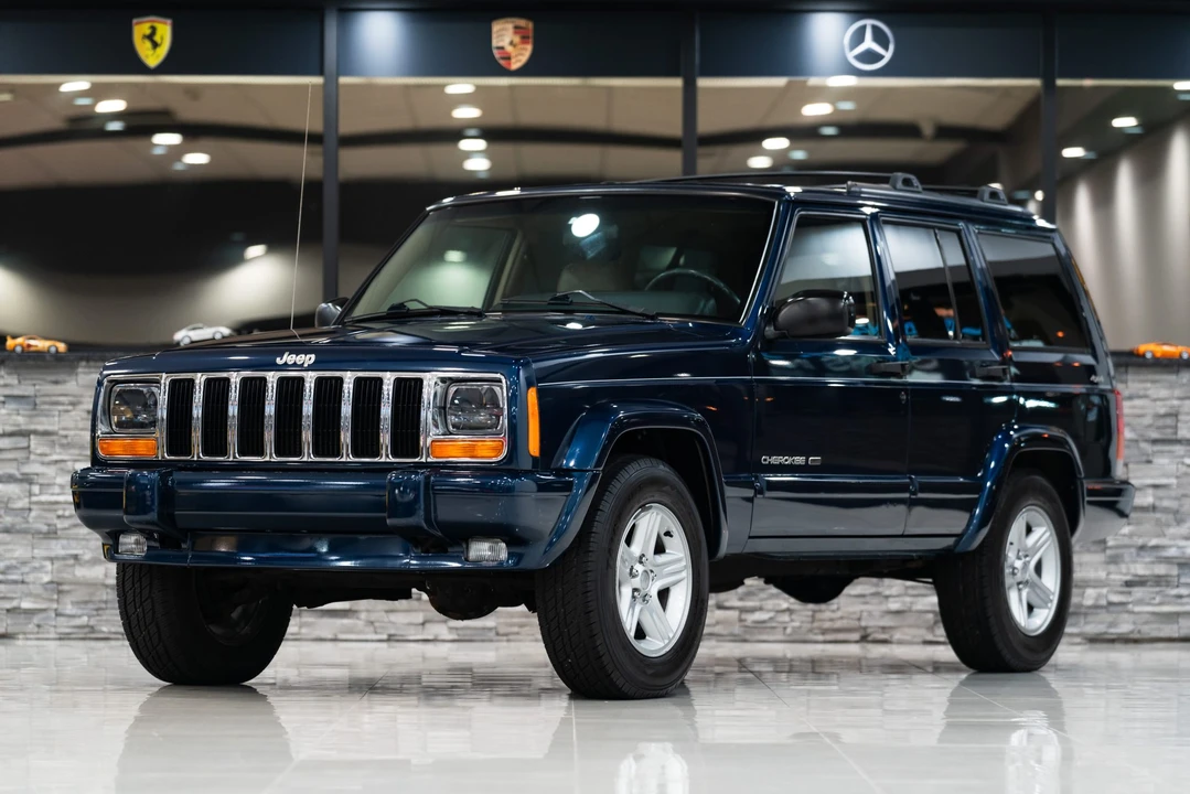 2000 Jeep XJ Cherokee - Image 14 of 31