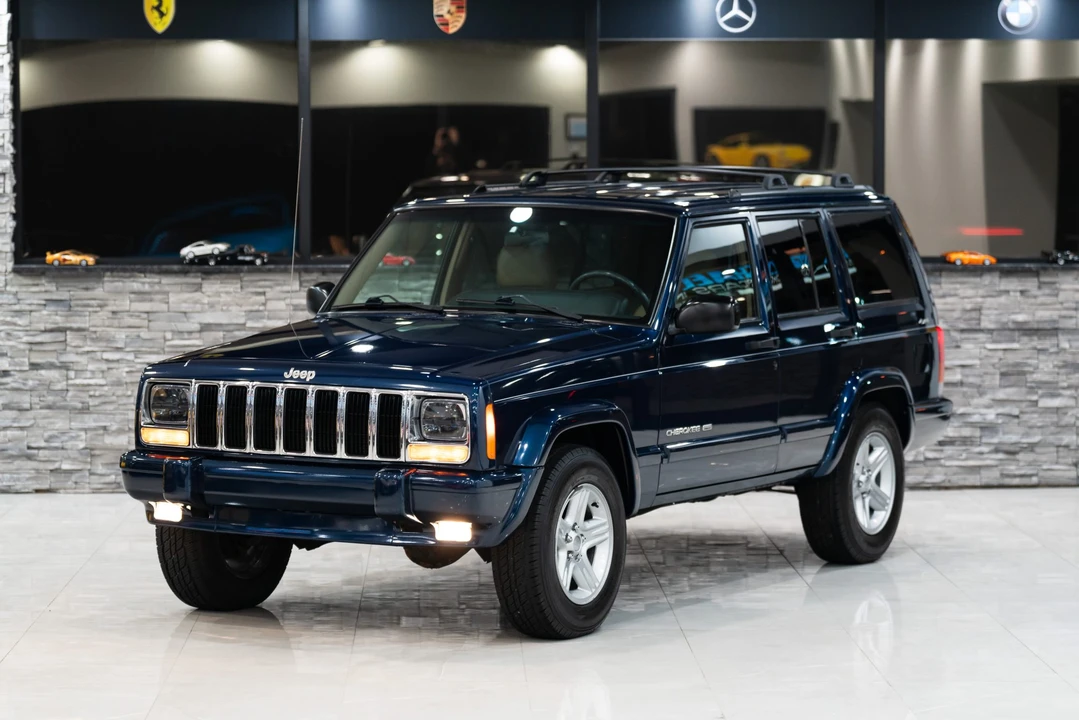 2000 Jeep XJ Cherokee - Image 11 of 31