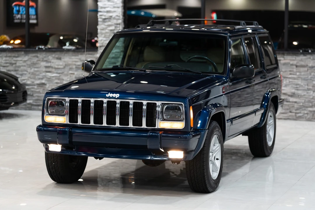 2000 Jeep XJ Cherokee - Image 3 of 31