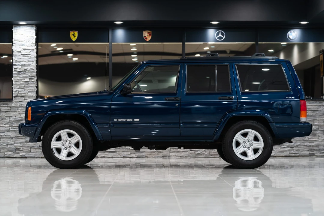 2000 Jeep XJ Cherokee - Image 25 of 31