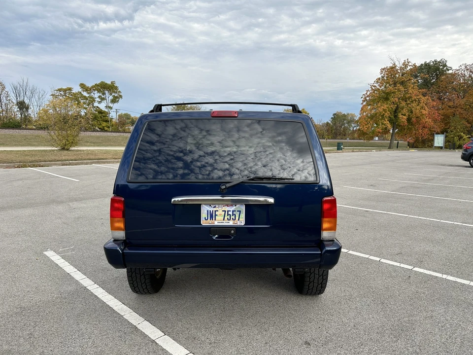 2000 Jeep XJ Cherokee - Image 8 of 31