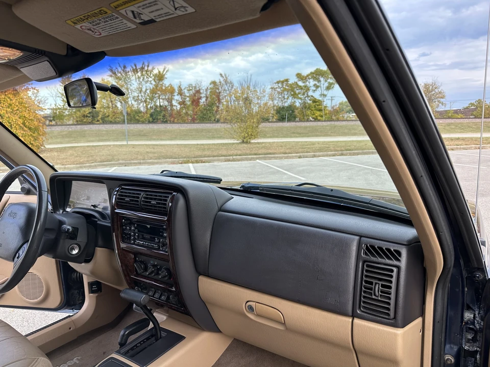 2000 Jeep XJ Cherokee - Image 23 of 31