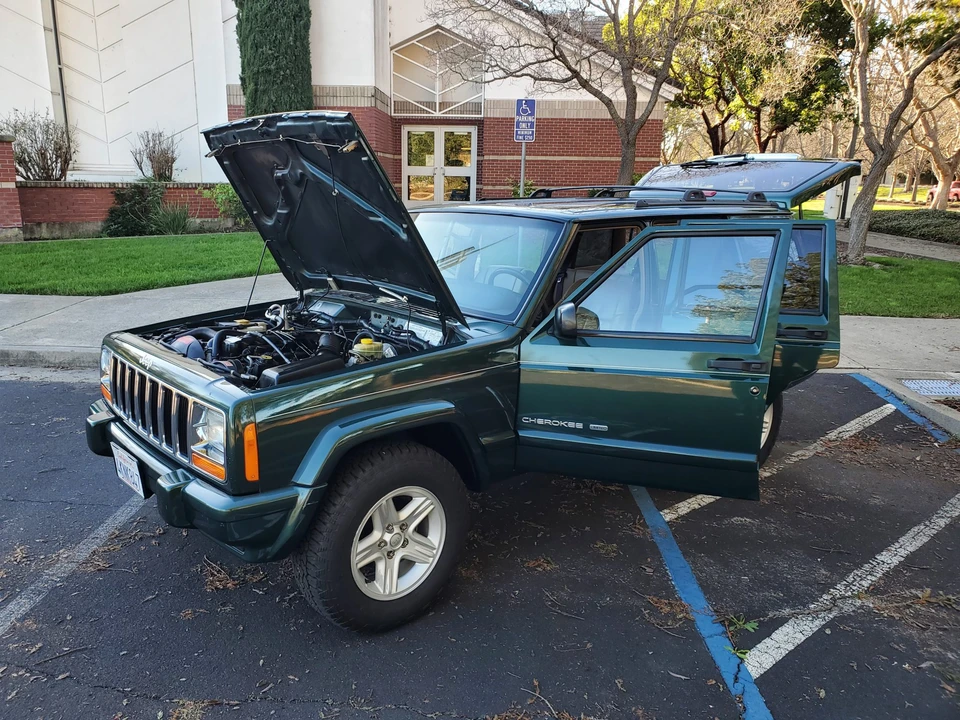 2000 Jeep XJ Cherokee - Image 19 of 31