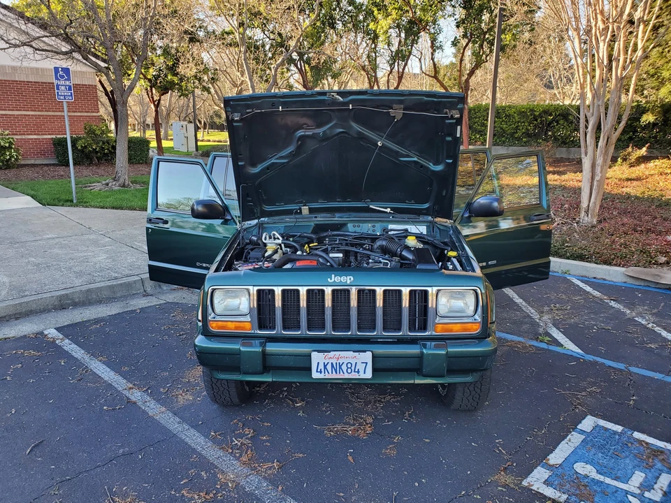 2000 Jeep XJ Cherokee - Image 13 of 31