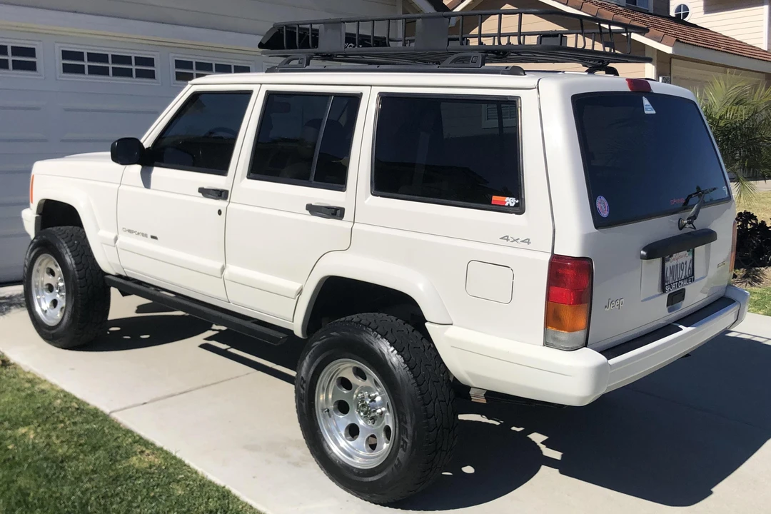 2000 Jeep XJ Cherokee - Image 4 of 14