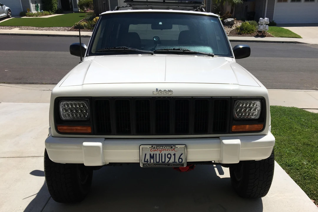 2000 Jeep XJ Cherokee - Image 2 of 14