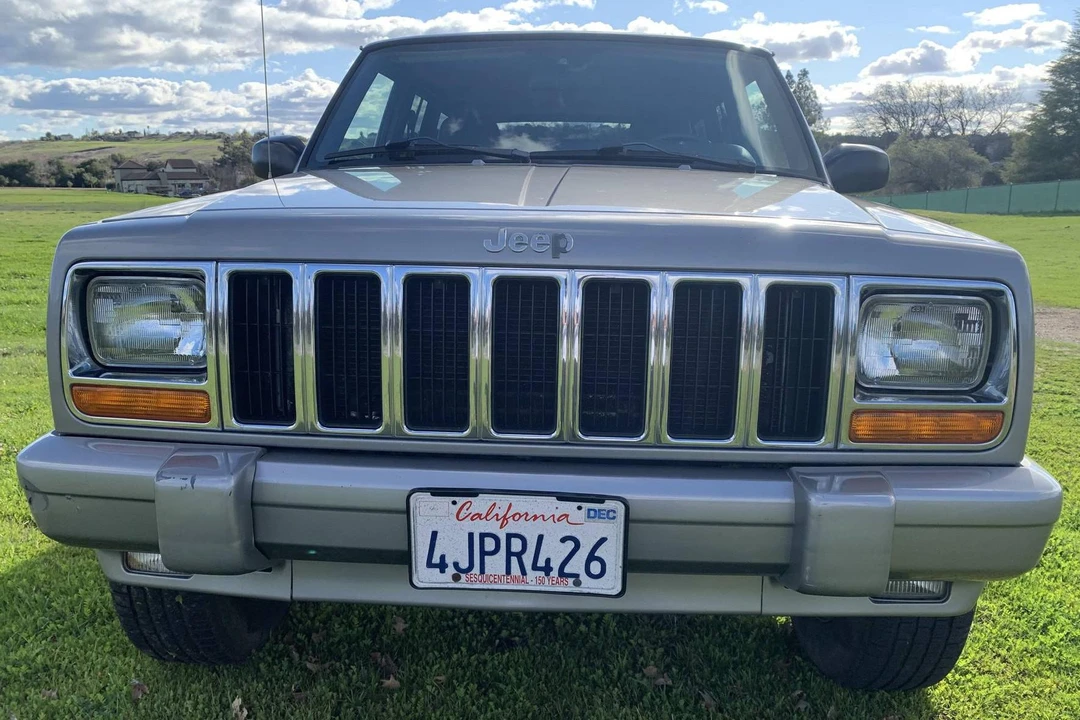 2000 Jeep XJ Cherokee - Image 6 of 31