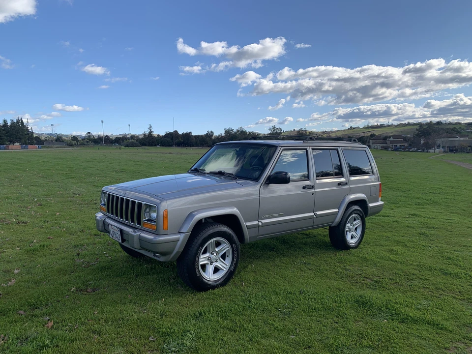 2000 Jeep XJ Cherokee - Image 22 of 31