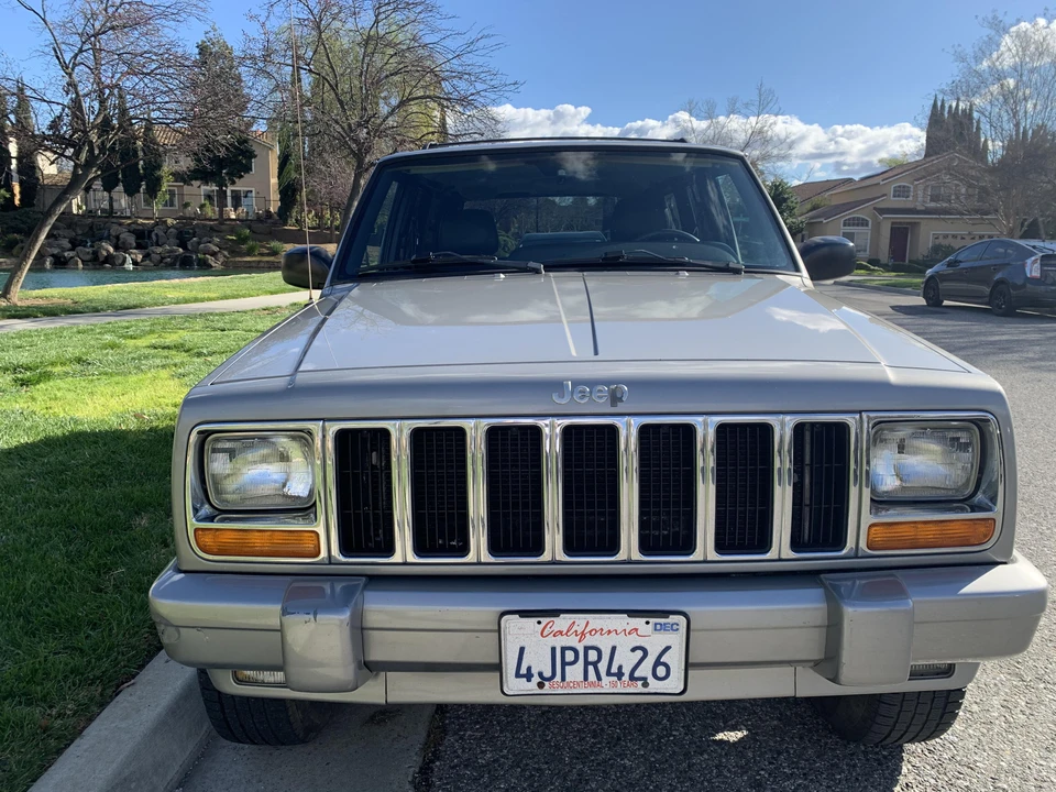 2000 Jeep XJ Cherokee - Image 10 of 31