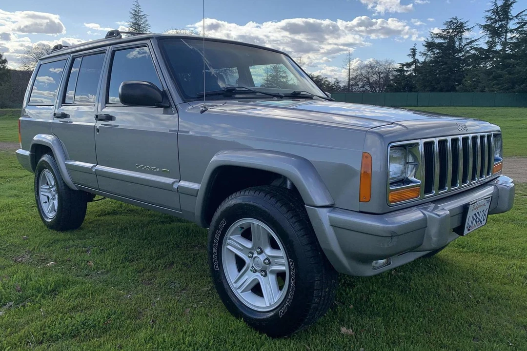 2000 Jeep XJ Cherokee - Image 5 of 31