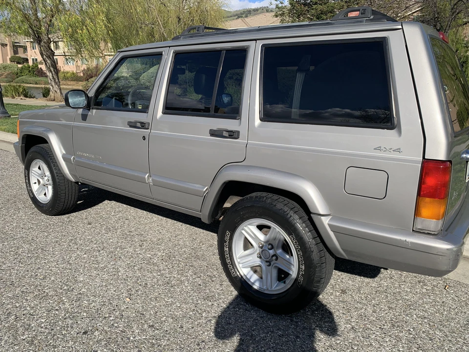 2000 Jeep XJ Cherokee - Image 30 of 31