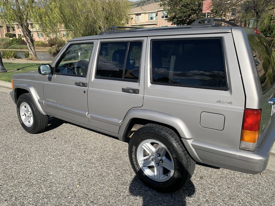 2000 Jeep XJ Cherokee - Image 31 of 31
