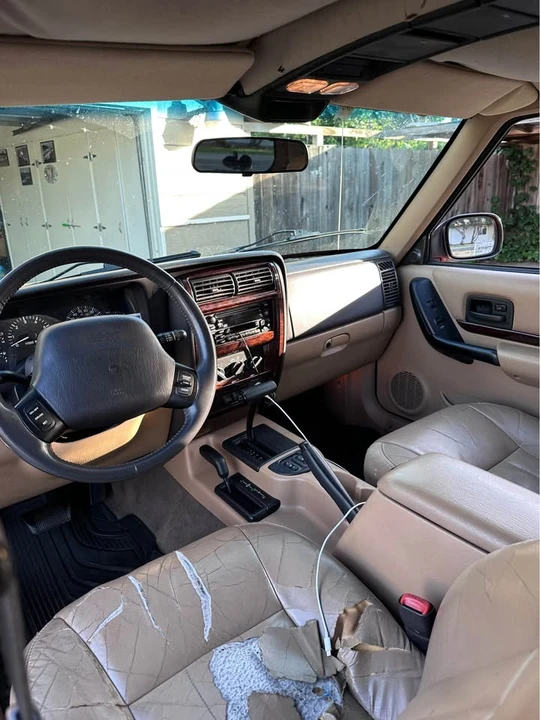 2000 Jeep XJ Cherokee - Image 4 of 8