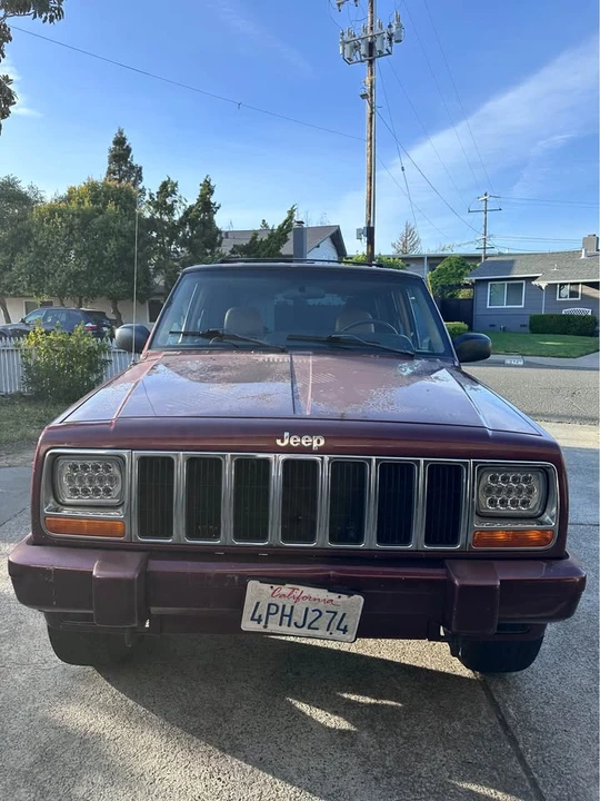 2000 Jeep XJ Cherokee - Image 2 of 8
