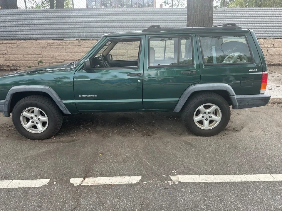 2000 Jeep XJ Cherokee - Image 3 of 19