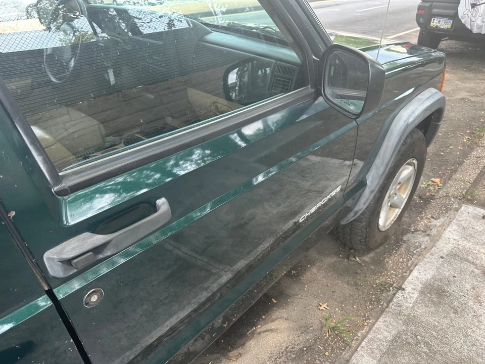 2000 Jeep XJ Cherokee - Image 10 of 19