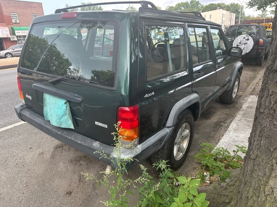 2000 Jeep XJ Cherokee - Image 5 of 19