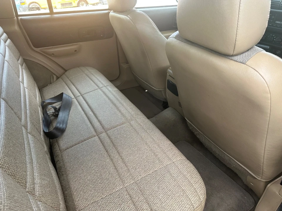 2000 Jeep XJ Cherokee - Image 14 of 19