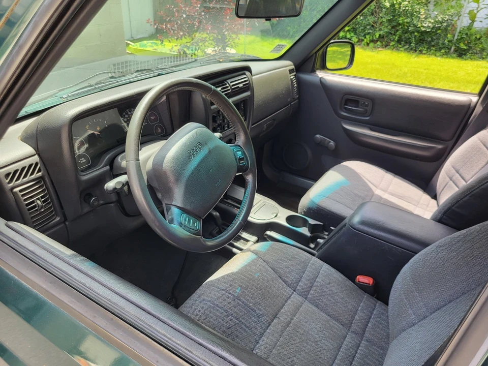 2000 Jeep XJ Cherokee - Image 6 of 12