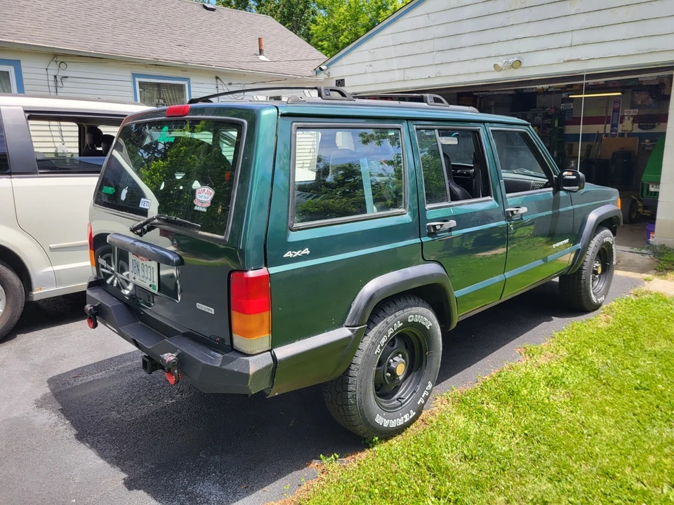 2000 Jeep XJ Cherokee - Image 11 of 12
