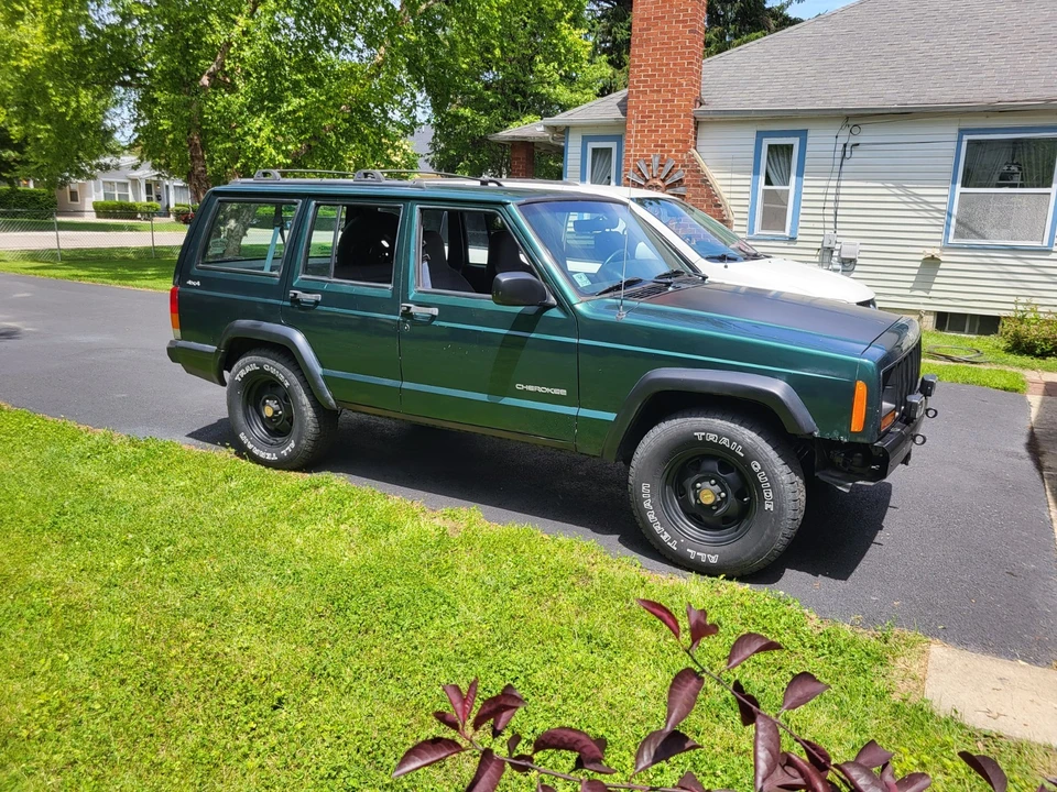 2000 Jeep XJ Cherokee - Image 4 of 12
