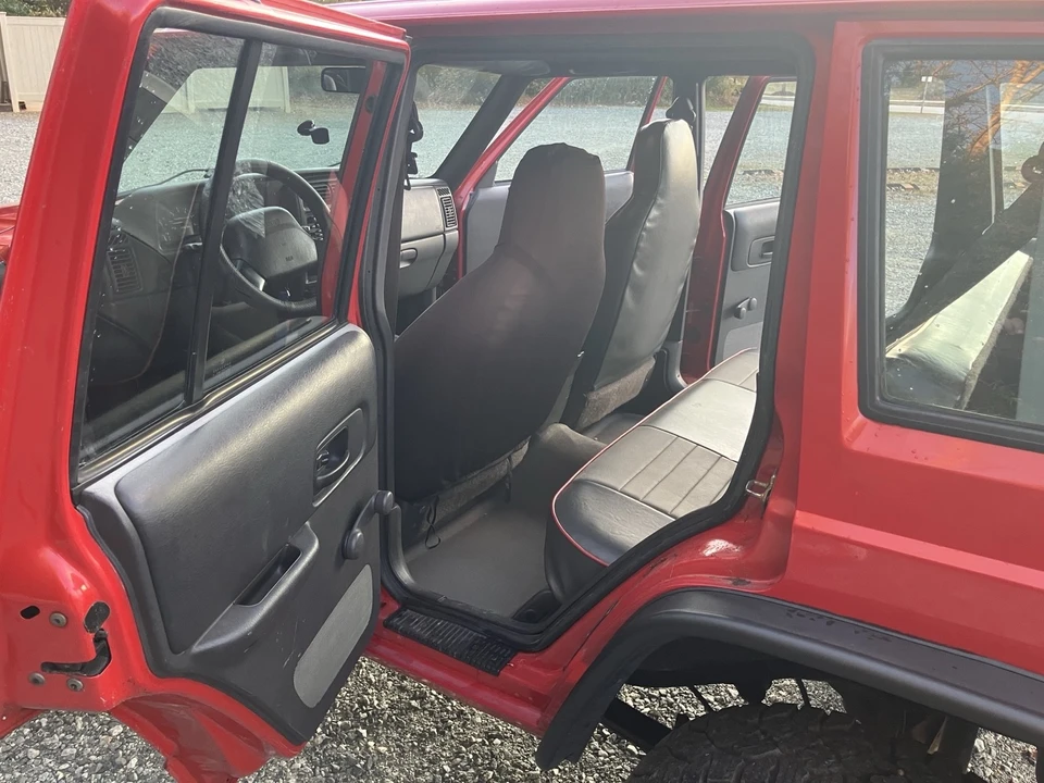 2000 Jeep XJ Cherokee - Image 18 of 21